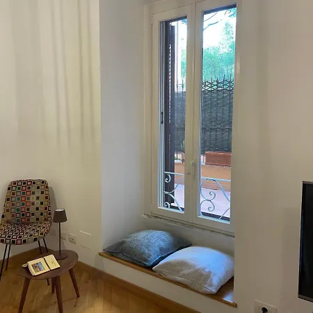 Colosseum Apartment With Big Terrace Rome Exterior photo